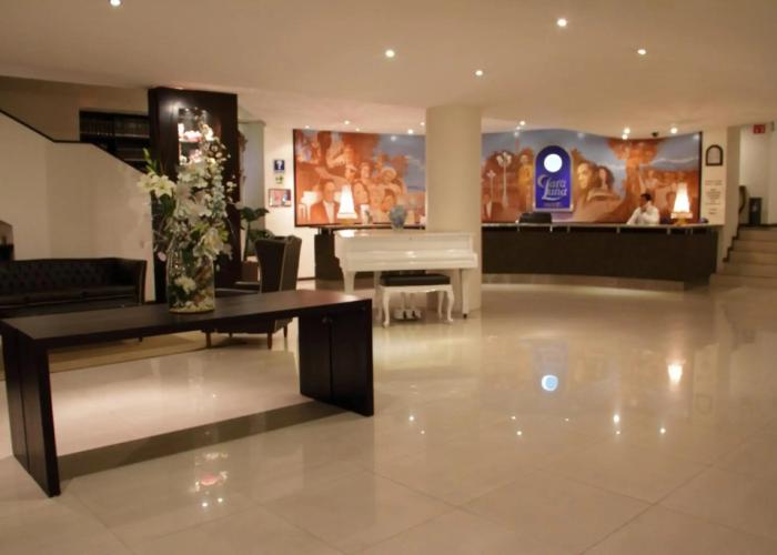 Hotel Clara Luna