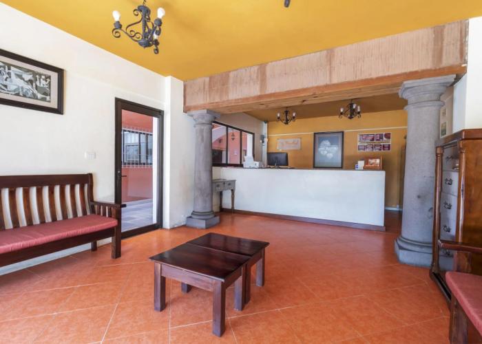 Meson Real Hotel & Suites