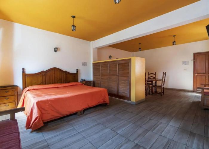 Meson Real Hotel & Suites