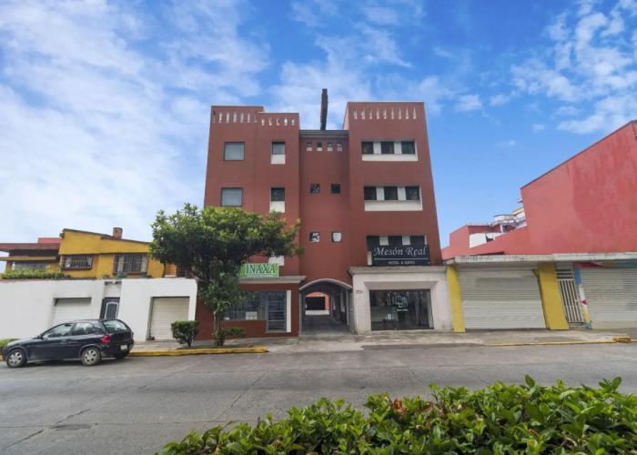 Meson Real Hotel & Suites