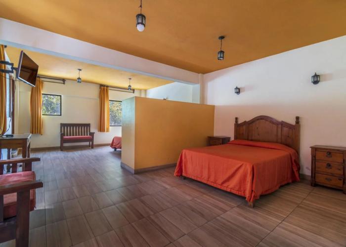 Meson Real Hotel & Suites
