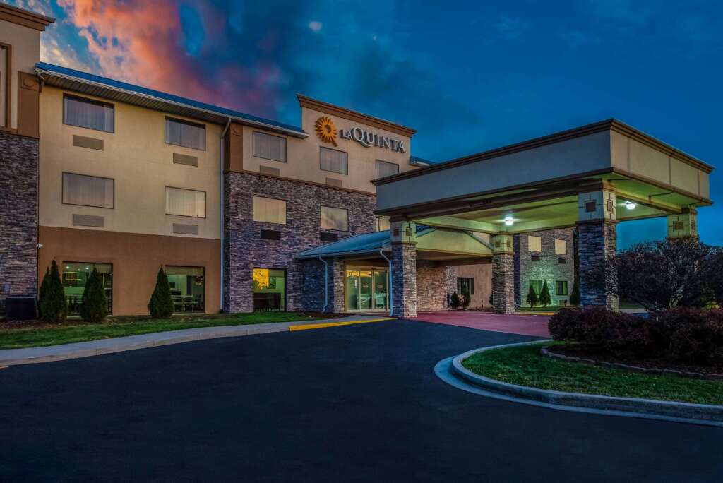 La Quinta Inn & Suites by Wyndham Fairborn Wright-Patterson