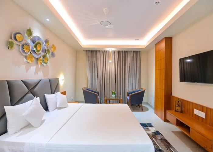 Hotel Pratap Palace