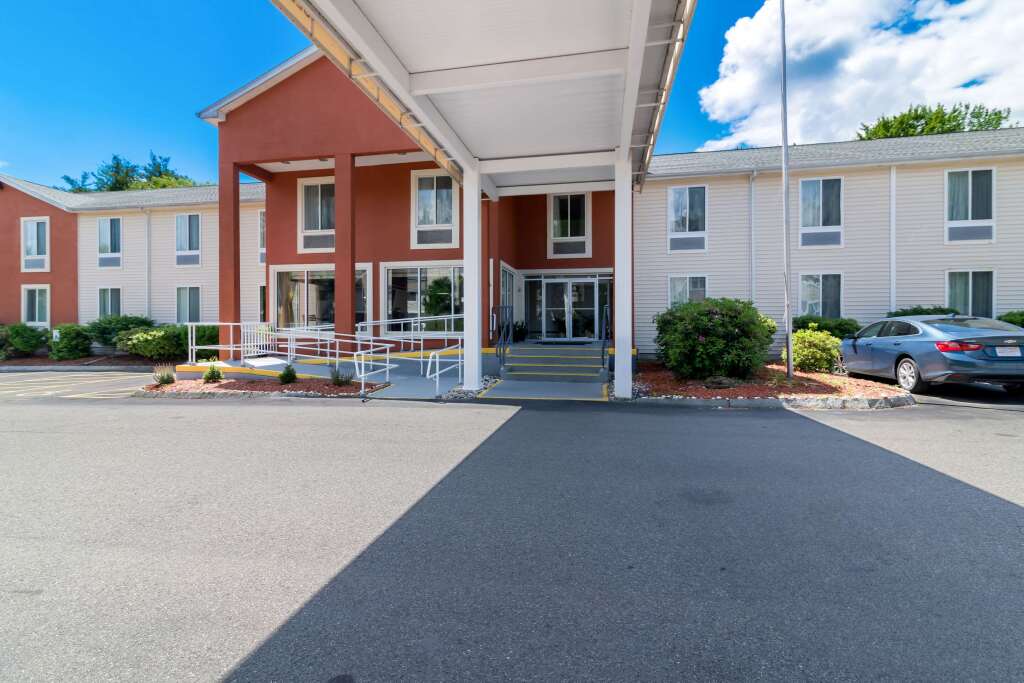 Quality Inn Merrimack - Nashua