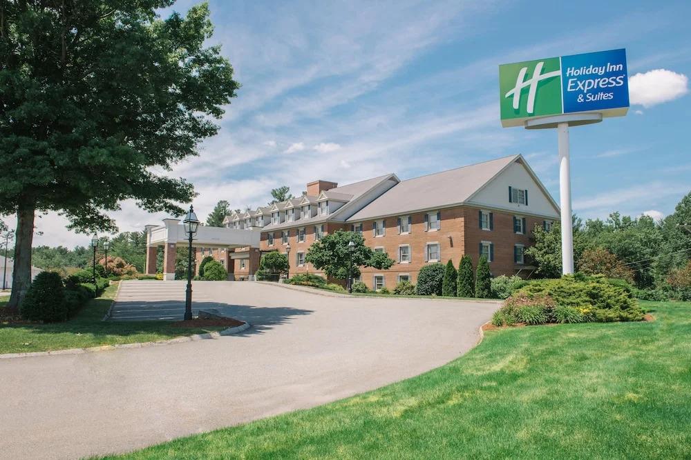 Holiday Inn Express Merrimack