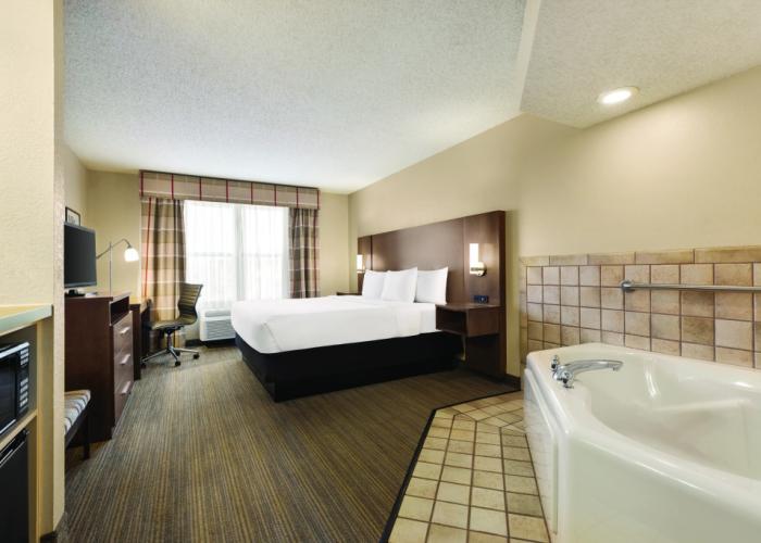 Country Inn & Suites by Radisson, Schaumburg, IL