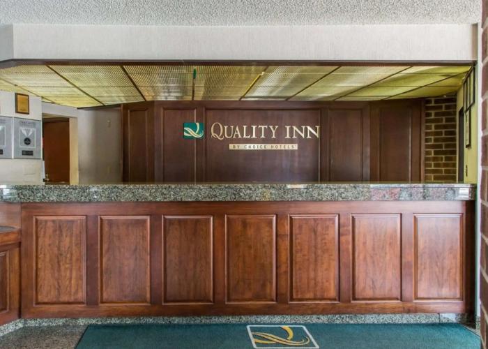 Quality Inn Schaumburg - Chicago near the Mall