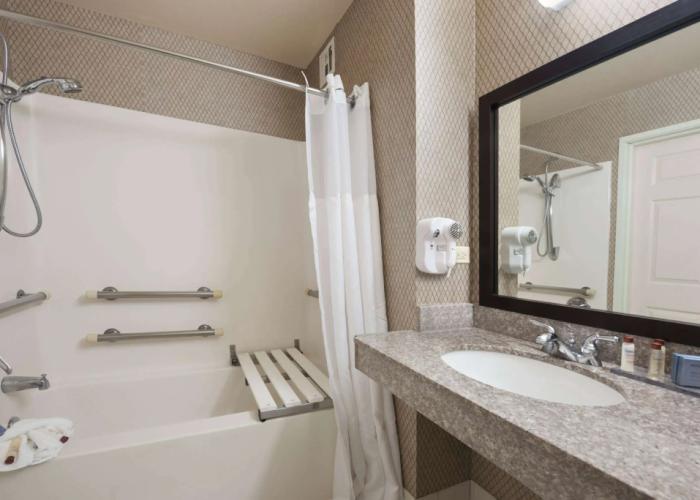 Wingate by Wyndham Chicago Schaumburg