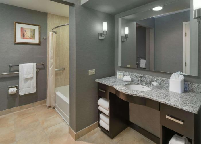 Homewood Suites by Hilton Chicago - Schaumburg