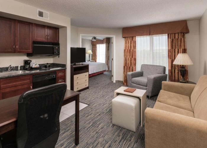 Homewood Suites by Hilton Chicago - Schaumburg