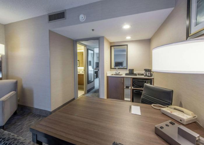 Embassy Suites by Hilton Chicago Schaumburg Woodfield