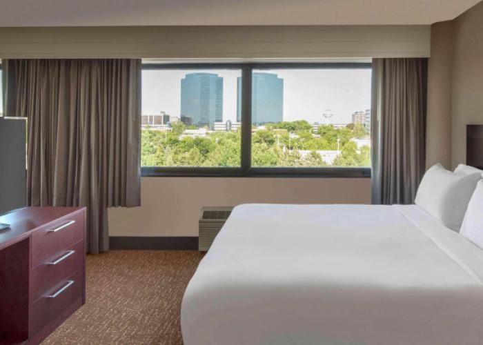 DoubleTree by Hilton Chicago Schaumburg