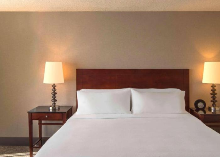 DoubleTree by Hilton Chicago Schaumburg