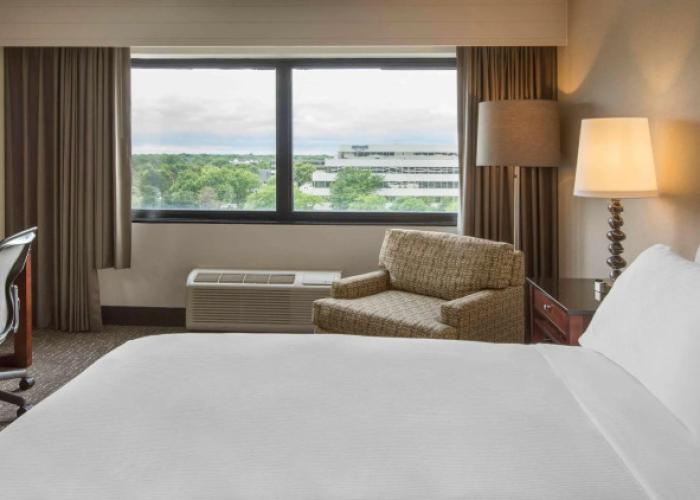 DoubleTree by Hilton Chicago Schaumburg