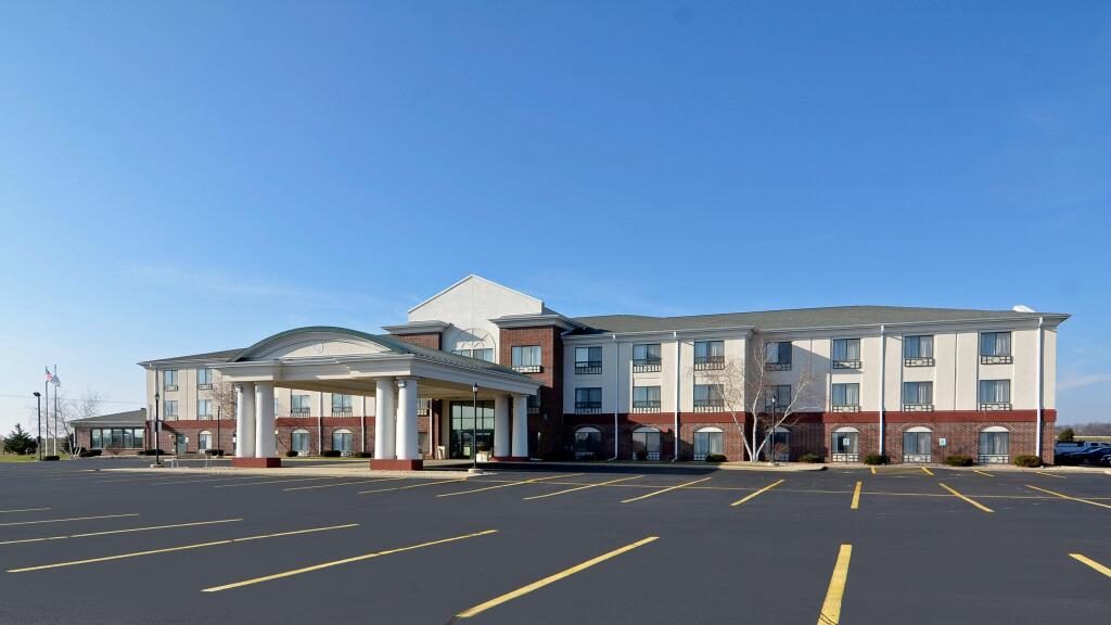 Holiday Inn Express Hotel & Suites Fort Atkinson by IHG