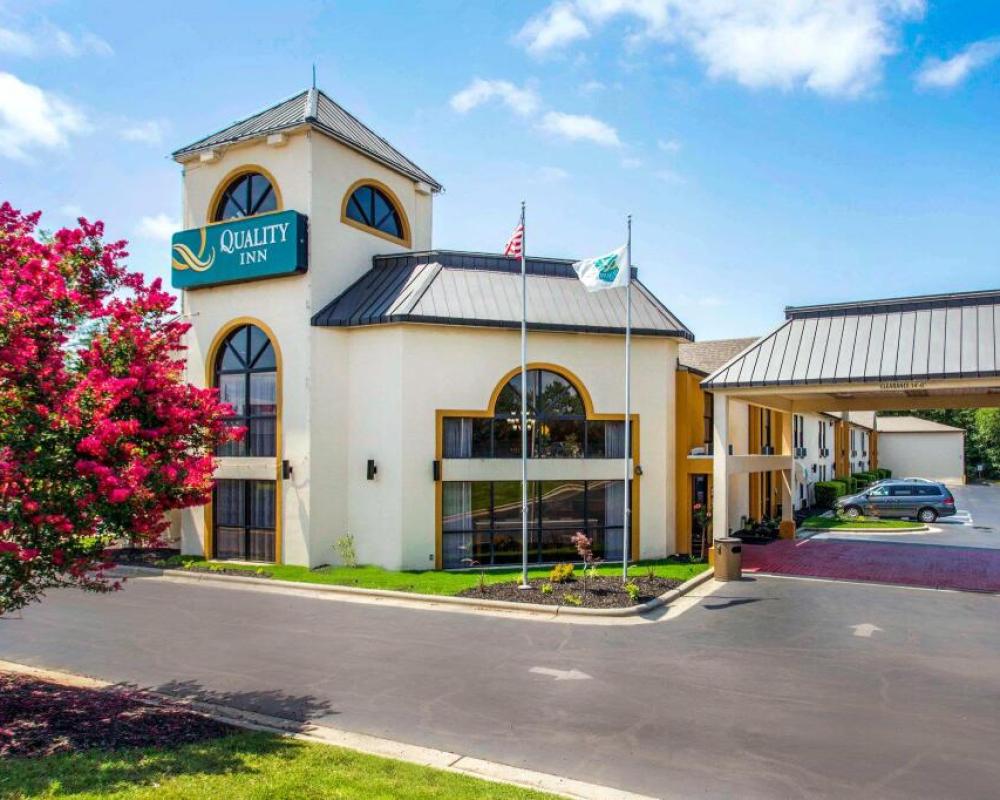 Quality Inn at the Park