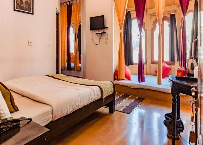 Hotel Lal Garh Fort And Palace