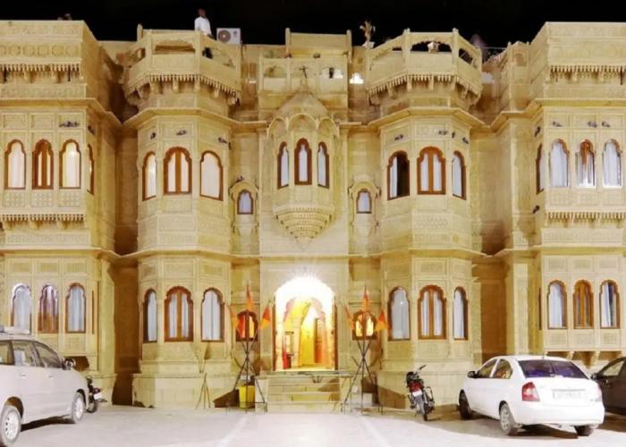 Hotel Lal Garh Fort And Palace