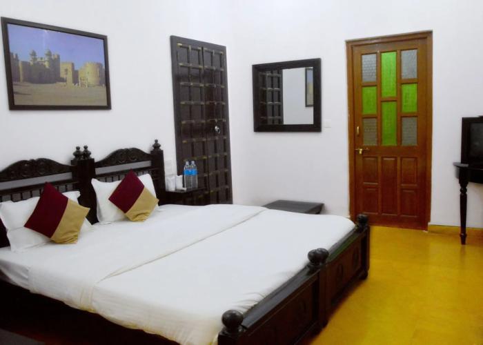 Hotel Lal Garh Fort And Palace