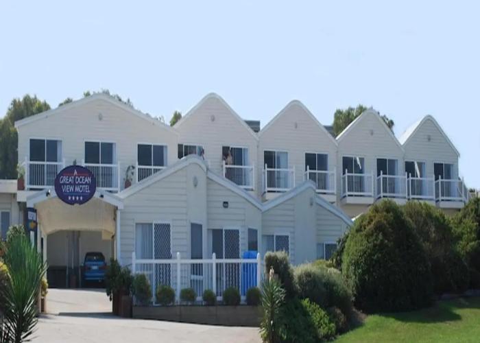 A Great Ocean View Motel