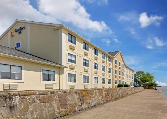 Comfort Inn River's Edge