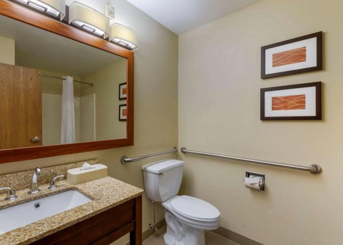 Comfort Inn River's Edge