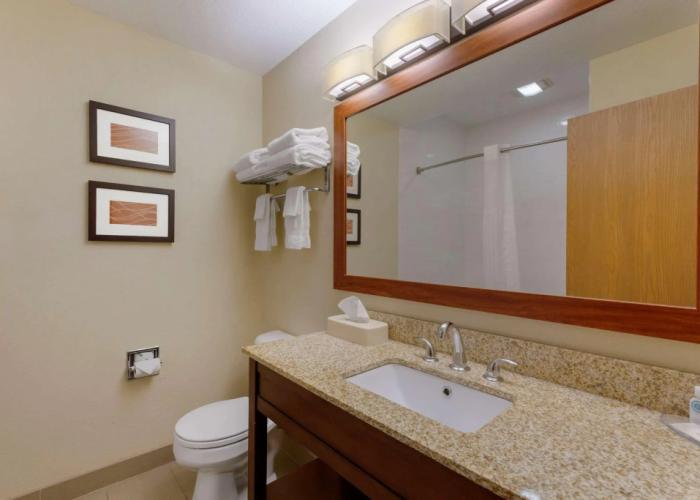 Comfort Inn River's Edge