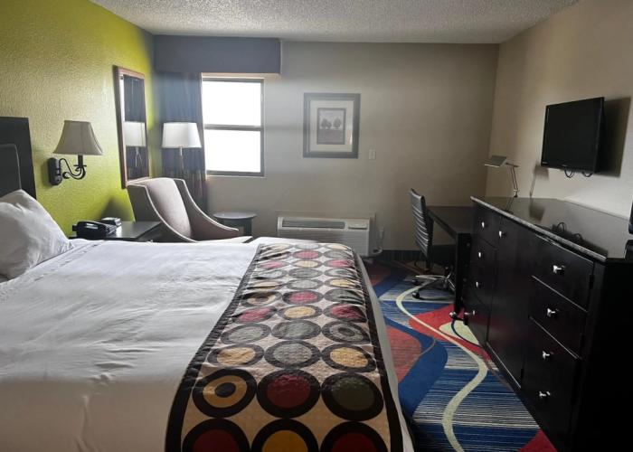 Apple Tree Inn and Suites