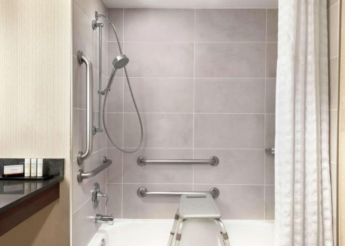 Embassy Suites by Hilton Cleveland Rockside