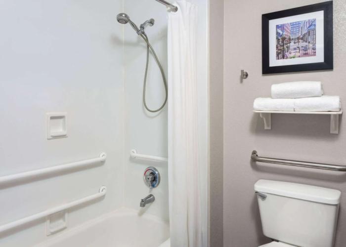 La Quinta Inn by Wyndham Cleveland Independence