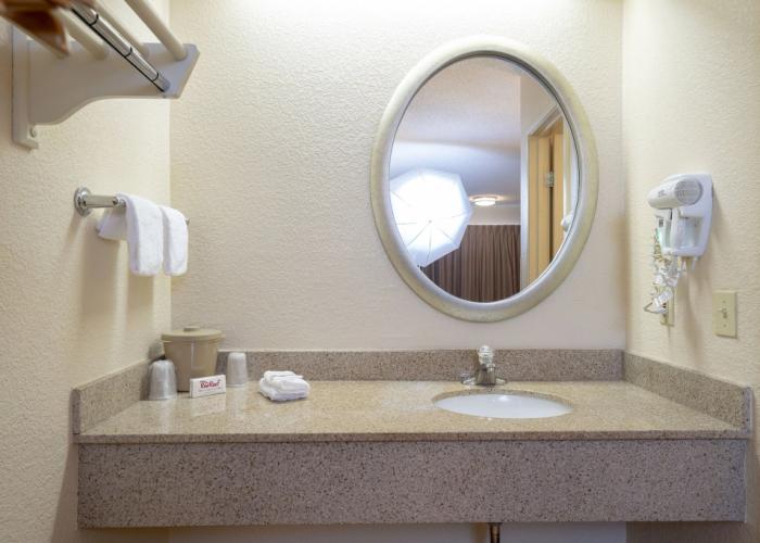 Red Roof Inn Cleveland - Independence