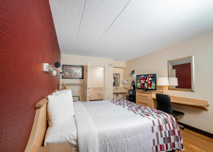 Red Roof Inn Cleveland - Independence