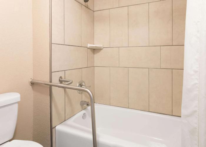 Super 8 by Wyndham Asheville Airport