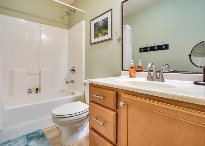 Blue Ridge Mountain Home w/ Sunroom: Pets Welcome