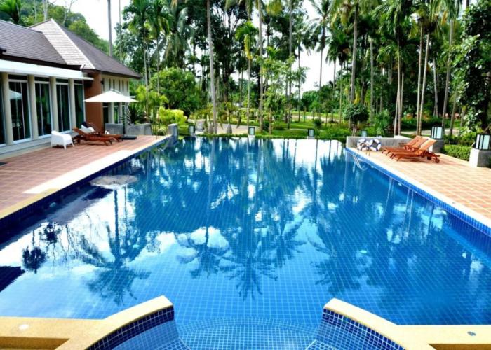 Victoria Cliff Hotel & Resort
