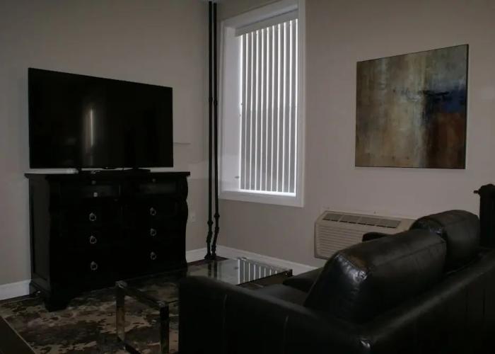 Western Hotel & Executive Suites