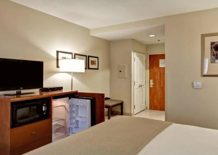Spark by Hilton Guelph