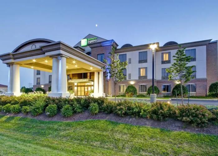 Spark by Hilton Guelph
