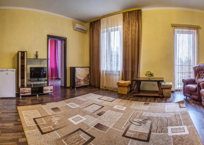 Midas Hotel
