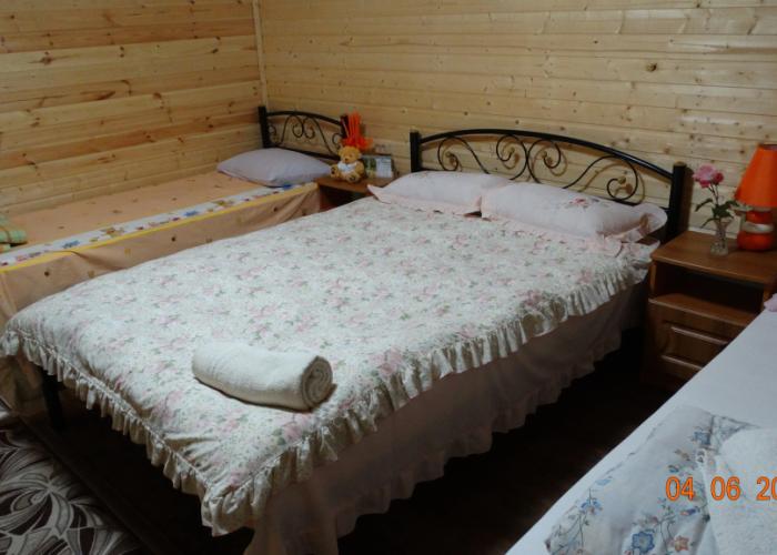 U Vyisotskoj Guest House