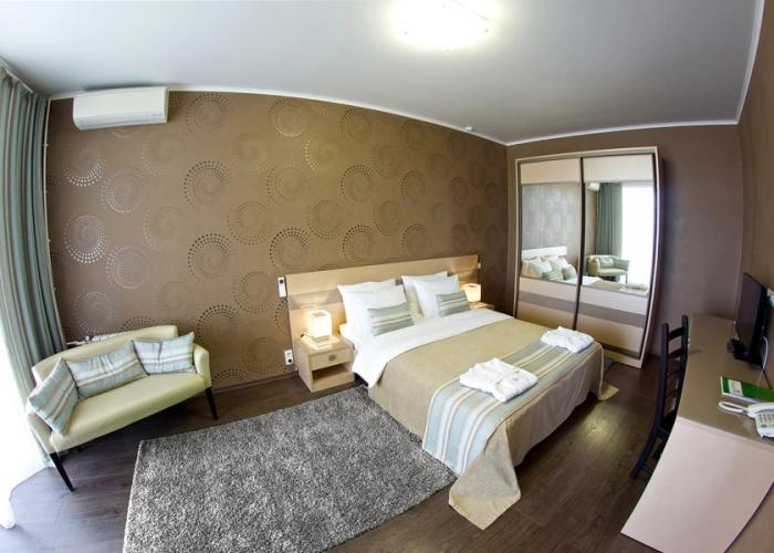 Green Park Hotel
