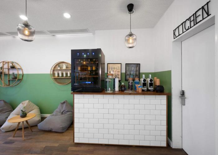 Becozy Self Check-in & Pop-up Hotel