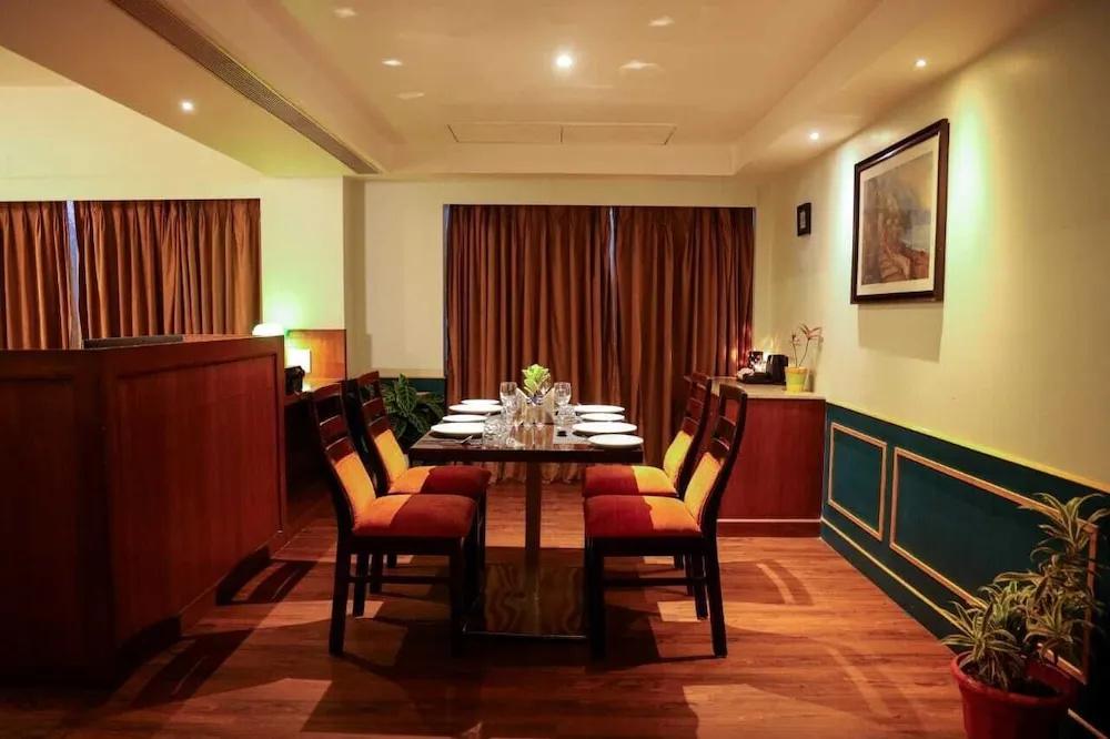 фото Keys Select Krishna Inn