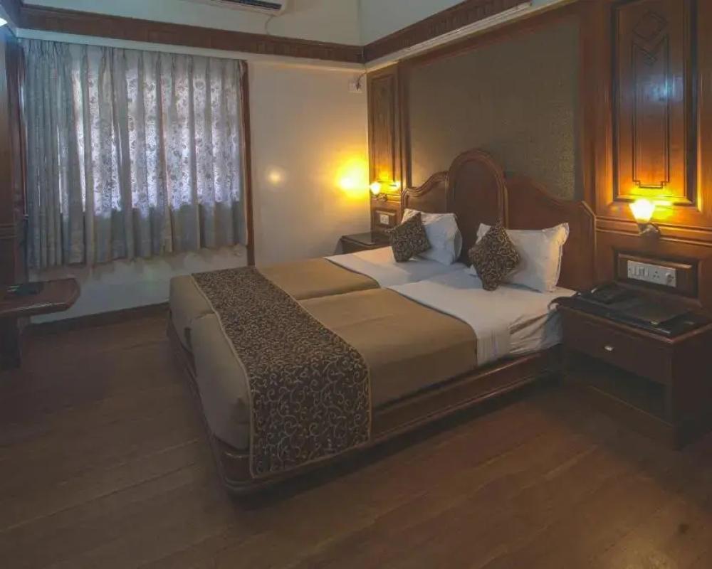 фото Hotel Ayodhya