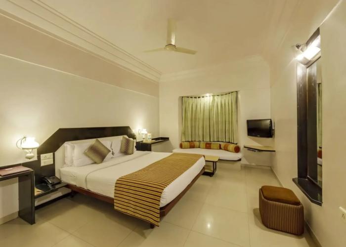 Hotel Vrishali Executive Kolhapur