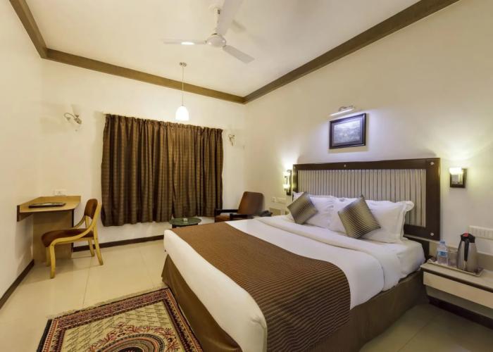 Hotel Vrishali Executive Kolhapur
