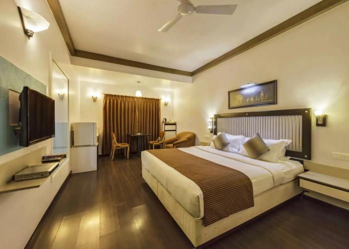 Hotel Vrishali Executive Kolhapur