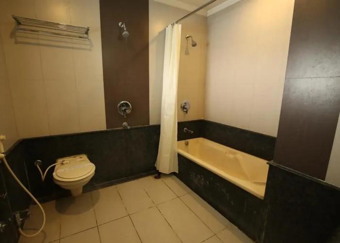 Hotel Kohinoor Square