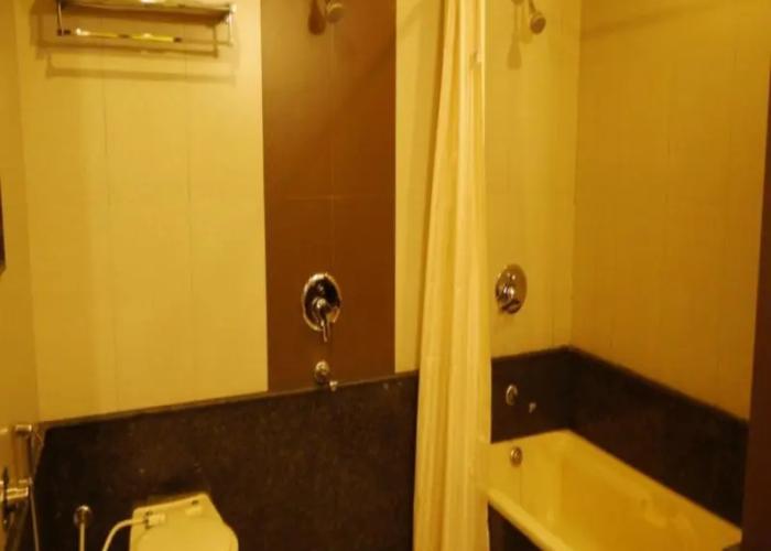 Hotel Kohinoor Square