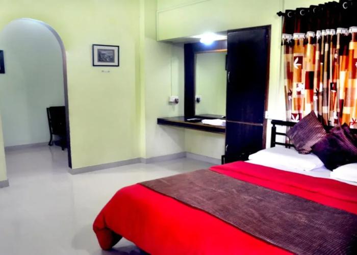 Radhanand Holiday Home